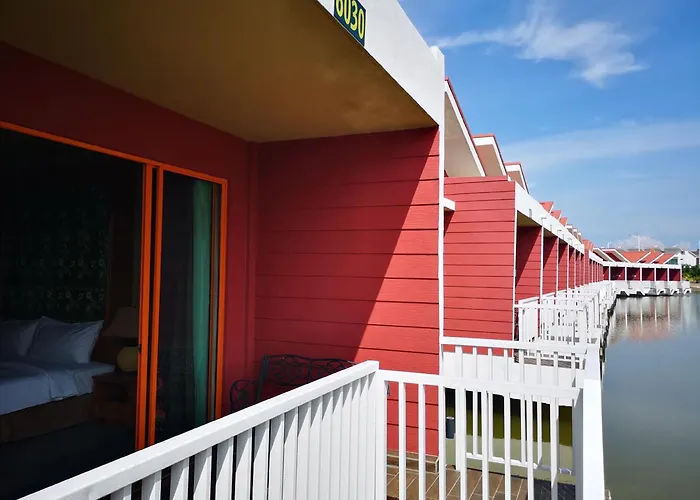 Tasik Villa International Resort